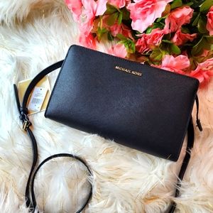 Michael Kors Crossbody Bag